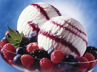 Two icecreams berries blueberries bowl - a bowl free wallpaper