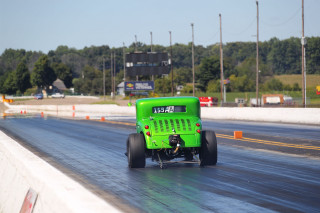 Green truck race track trees - ed roth free wallpaper