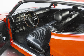 Black leather interior cobra jigsaw - interior free wallpaper