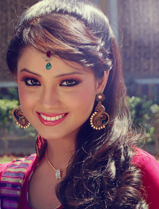 Smiling woman pink shirt jacket - a pink jacket free wallpaper