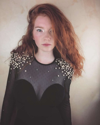 Redhair woman blacktop silverstuds barbizon - barbara greg free wallpaper for mobile