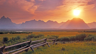 Wooden fence field mountains sunset - in a field free wallpaper for desktop