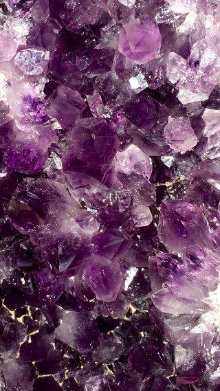 Purple crystals macro uno starry - a close up of a bunch free wallpaper for mobile