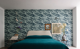 Bed blue blanket picture wall - the wall above free wallpaper