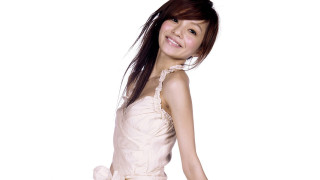 Woman dress posing hair wind 3 - chen jiru free wallpaper for desktop