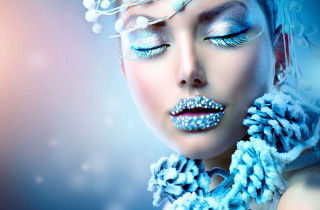 Woman blue makeup tiara pearls - pearl free wallpaper for desktop