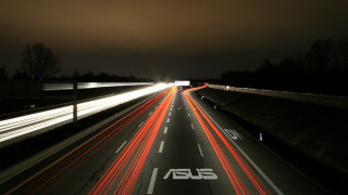 Highway traffic night long exposure - auseklis ozol free wallpaper