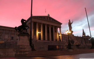 Statue man horse building pink - a horse in front free wallpaper