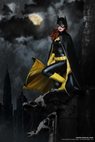 Bat woman rainy night gothic - a bat free wallpaper for mobile