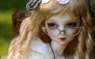 Doll glasses white dress flower 2 - realistic eye free wallpaper