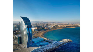 Large building water city beach - modernism free wallpaper