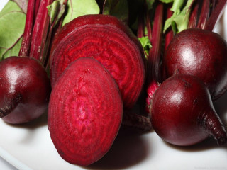 Beets greens table knife fork - a knife free wallpaper for desktop
