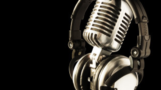 Microphone headphones black background silver - cleve gray free wallpaper