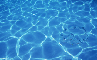 Blue pool clear water bubbles - image free wallpaper