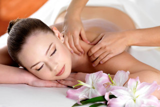 Woman back massage spa flowers - free valentines wallpaper for desktop