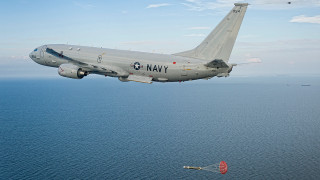 Military plane ocean parachute landing - a parachute free wallpaper