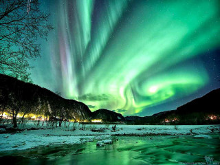 Aurora boreal green purple frozen - aurora free wallpaper