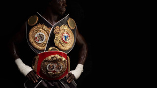 Man holding red gold boxing - charles martin free wallpaper