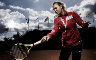 Woman tennis court portrait blackwhite - a tennis court free wallpaper