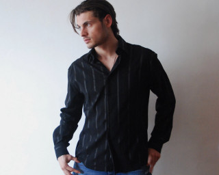 Man black shirt jeans white - a black shirt and jeans free wallpaper