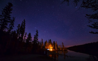 Night lake trees stars brightlight - a bright light in the distance free wallpaper
