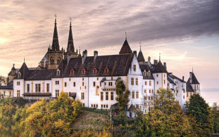 Large white castle towers clock - medieval free wallpaper