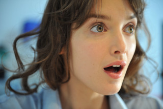 Surprised woman toothbrush mouth expression 2 - daphne fedarb free wallpaper for desktop