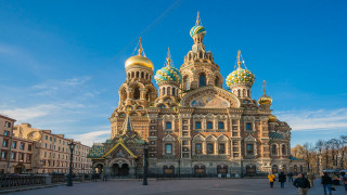 Golden dome towers architecture cityscape - fedot sychkov free wallpaper