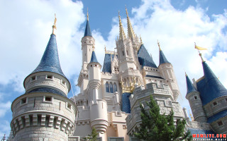 Castle clock tower sky background - the top of its free wallpaper for desktop