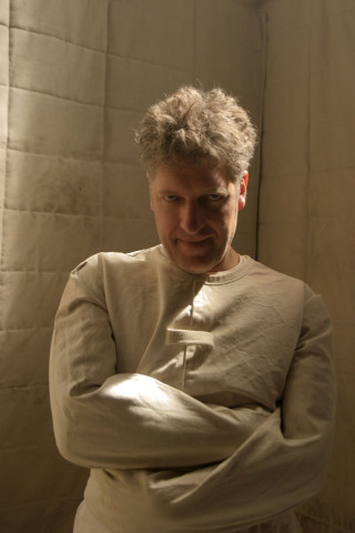 Man white shirt crossed arms - free 3d render wallpaper for mobile