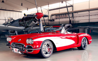 Red white car garage plane 3 - a propeller free wallpaper