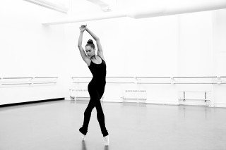 Ballet arabesque blackleotard whitewall studio - daphne mcclure free wallpaper