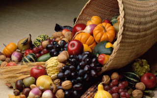 Basket fruit vegetables table cornucopia - fall vibrancy free wallpaper