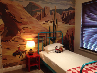 Bedroom bed painting lamp table - a lamp free wallpaper