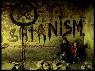 Girls sitting graffiti wall pentagram - two girl free wallpaper
