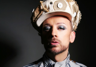 Man hat tie button shirt - a hat and a tie free wallpaper for desktop