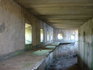 Long concrete hallway bench hole - interior free wallpaper
