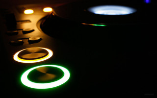 Dj turntable closeup dark room - remote free wallpaper for desktop