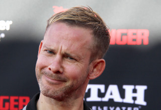 Man goatee beard smiling red - brian snøddy free wallpaper