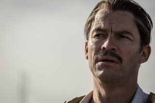 Man mustache serious look distant - serial free wallpaper for desktop