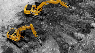 Black white yellow machines dirt - dynamic composition free wallpaper