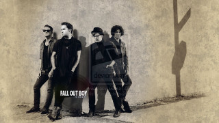 Young men wall shadow street - free vintage wallpaper for desktop