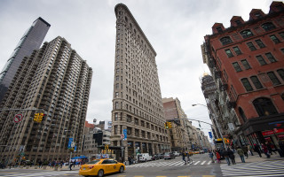Yellow taxi cityscape tokyo bridge - free architecture wallpaper
