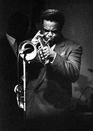 Man suit trumpet microphone stand - art green free wallpaper for mobile