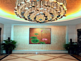 Chandelier room painting potted plant - mesh wire free wallpaper