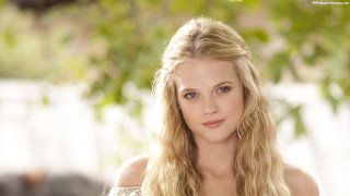 Blonde woman blue eyes white 2 - emma geary free wallpaper