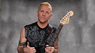 Eric taylor guitar tattoo blonde - eric taylor free wallpaper