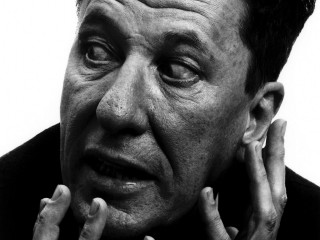 Surprised man hands face looking - bill sienkiewicz free wallpaper