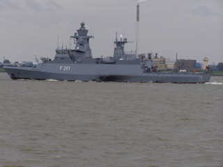 Battleship city skyline cloudy day - carl eugen keel free wallpaper