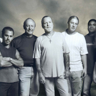 Men group cloudy sky cross 3 - free seasons wallpaper for tablet